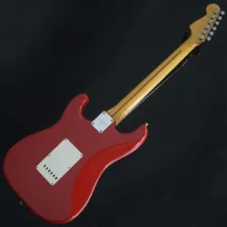 STRATOCASTER MASTER BUILT