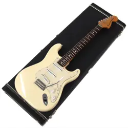 FENDER FENDER CLASSIC SERIES 70S STRATOCASTER OWT 2003