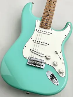 FENDER LTD PLAYER STRATOCASTER ROASTED MAPLE SEA FOAM GREEN â‰’3.49KG (2022)