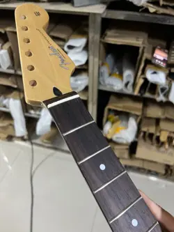 22FRETS NATURAL