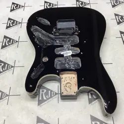 MORELLO STRATOCASTER ELECTRIC