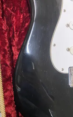 VINTAGE REISSUE STRATOCASTER