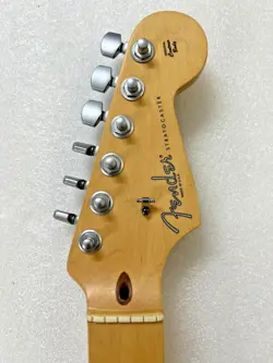 STANDARD STRAT STRATOCASTER