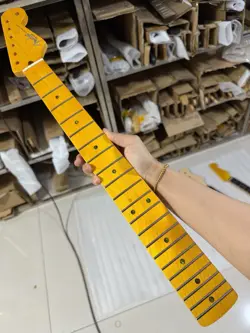 VINTAGE 21FRETS YELLOW SATIN FINISH ELECTRIC GUITAR NECK FENDER START BODY