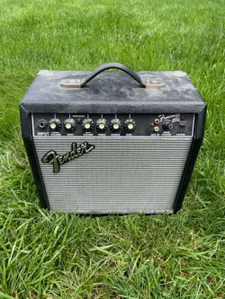 FENDER FRONTMAN 15G 15 WATT GUITAR AMP - TESTED - WORKS