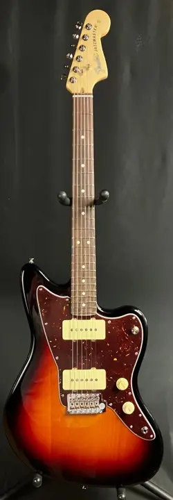 FENDER AMERICAN PERFORMER JAZZMASTER ELECTRIC GUITAR 3-TONE SUNBURST W/ GIG BAG