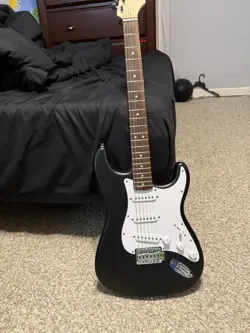 FENDER SQUIER DEBUT