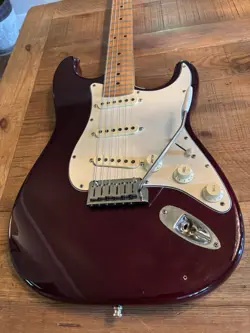 FENDER STRAT MIDNIGHT