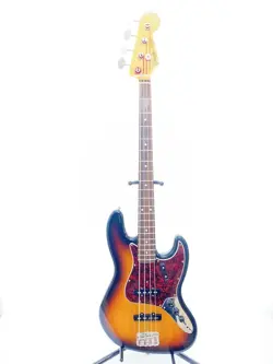 62 JB/FENDER/FENDER/2001