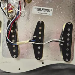 2020 FENDER AMERICAN PROFESSIONAL STRAT LOADED PICKGUARD USA V-MOD PICKUPS