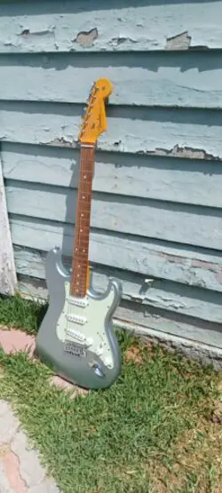 FENDER PARTSCASTER STRATOCASTER