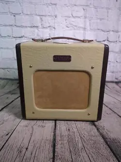 FENDER CHAMPION 600 (BCP018448)