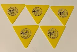 VINTAGE FENDER 1980’S-YELLOW LARGE TRIANGLE- GUITAR PICKS-•73 GAUGE-LOT OF 5-NOS