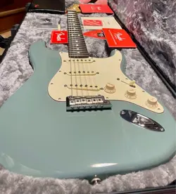 INSTRUMENTS COLLECTION