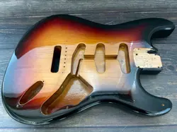 ST62-70TX STRATOCASTER SUNBURST