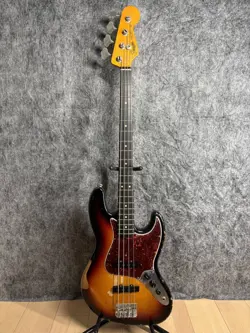 ELECTRIC BASS GUITAR FENDER ROAD WORN '60S JAZZ SUNBURST MODIFIED RELIC