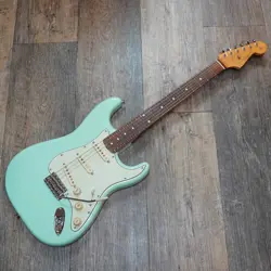 FENDER VINTERA '60S STRATOCASTER SURF GREEN (2022) (NO250623)