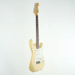 STANDARD STRATOCASTER WHITE