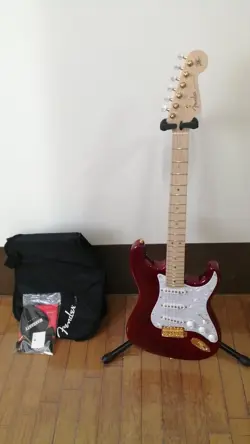 KOTZEN STRATOCASTER TRANSLUCENT