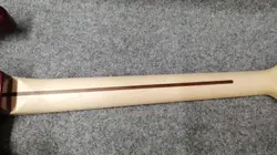 STRATOCASTER TRANSLUCENT