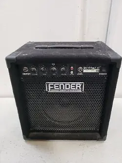FENDER RUMBLE 15 BASS AMP PRACTICE AMPLIFIER (TESTED)