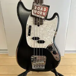 MUSTANG BASS LACQUER