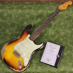 *NEAR MINT* '23 FENDER CUSTOM SHOP '61 BONE TONE STRATOCASTER RELIC SUNBURST