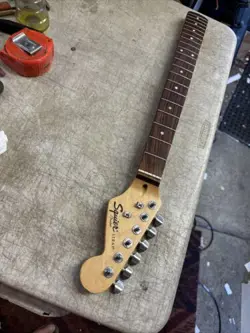 2000S ERA FENDER STRATOCASTER STRAT SQUIER GUITAR NECK W/ LOGO TUNERS LUTHIER