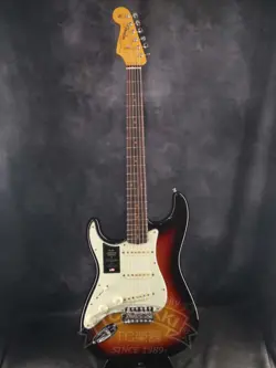 FENDER 2022 AMERICAN VINTAGE II 1961 STRATOCASTER LEFT-HAND