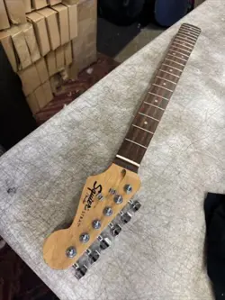2009 FENDER STRATOCASTER STRAT SQUIER GUITAR NECK W/ LOGO TUNERS LUTHIER