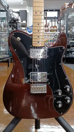 72 TELE-DLX USED