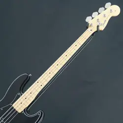 BLACK/MAPLE FENDER MADE