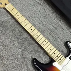 FENDER PLAYER STRATOCASTER HSS MN 3 COLOR SUNBURST