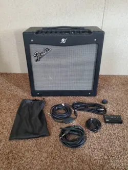 FENDER MUSTANG II 40W 1X12 GUITAR AMP GREAT CONDITION