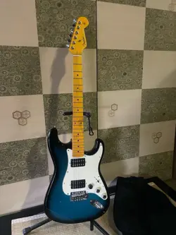AMERICAN STRATOCASTER BLUE