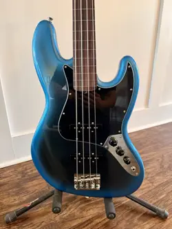 FENDER AMERICAN PROFESSIONAL II FRETLESS JAZZ BASS ROSEWOOD FB DARK NIGHT
