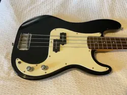 FENDER VINTAGE SPAGHETTI