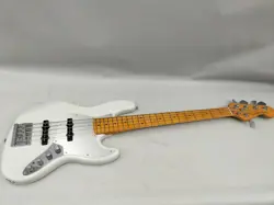 FENDER AMERICAN ULTRA II JAZZ BASS V WHITE ELECTRIC BASS GUITAR USED FROM JAPAN
