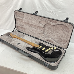 ULTRA STRATOCASTER SN