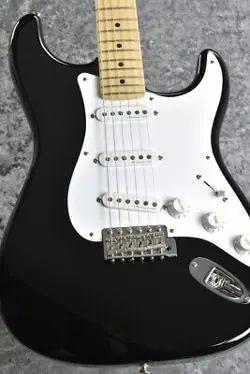 FENDER ERIC CLAPTON STRATOCASTER / BLACK USED ELECTRIC GUITAR