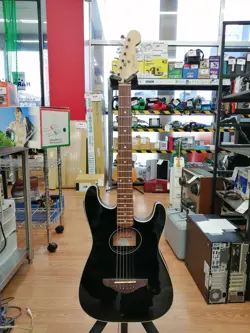 ACOUSTIC-ELECTRIC GUITAR STRAT