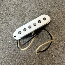 SINGLE FENDER CUSTOM SHOP FAT '60S STRATOCASTER PICKUP WHITE COVER