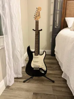 FENDER ERIC CLAPTON STRATOCASTER GUITAR