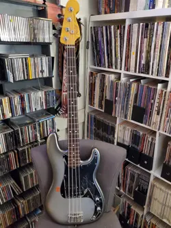 PRECISION BASS MERCURY/ROSEWOOD