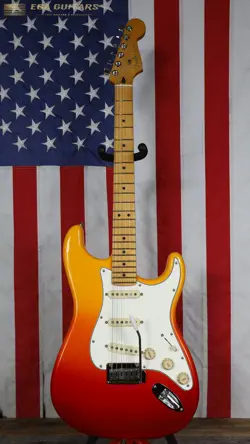 PLUS STRATOCASTER WITH