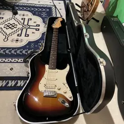 DELUXE STRATOCASTE NO.MG1592