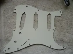 GENUINE FENDER PLAYER SERIES STRATOCASTER STRAT PARCHMENT PICKGUARD 3PLY 11 HOLE