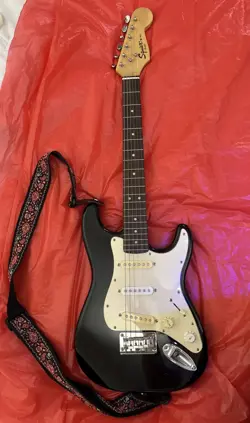 MINI STRATOCASTER