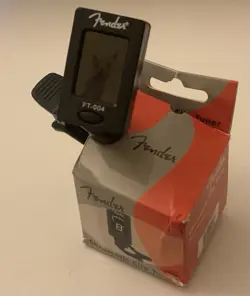 FT-004 GUITAR TUNER