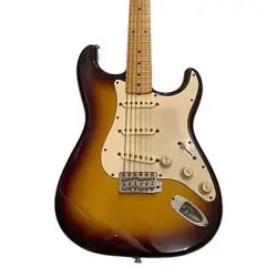 FENDER JAPAN ST-43 SUNBURST STRATOCASTER ELECTRIC GUITAR USED FROM JAPAN